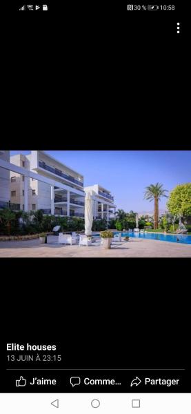 Appartment with Pool terrasse Royal Park